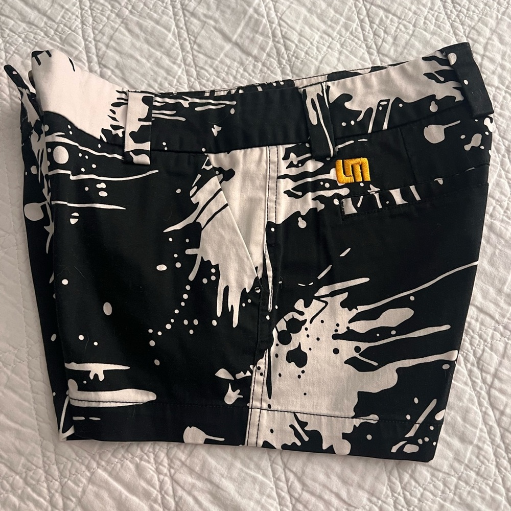 Ladies Loudmouth golf shorts.  Stylish Black and White Women's Golf Shorts
